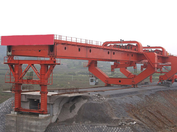 Bridge girder erection machine